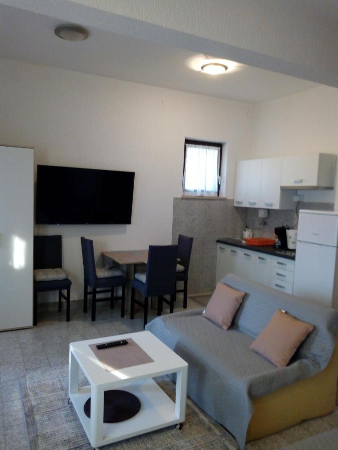 Apartmani Alma بولا المظهر الخارجي الصورة