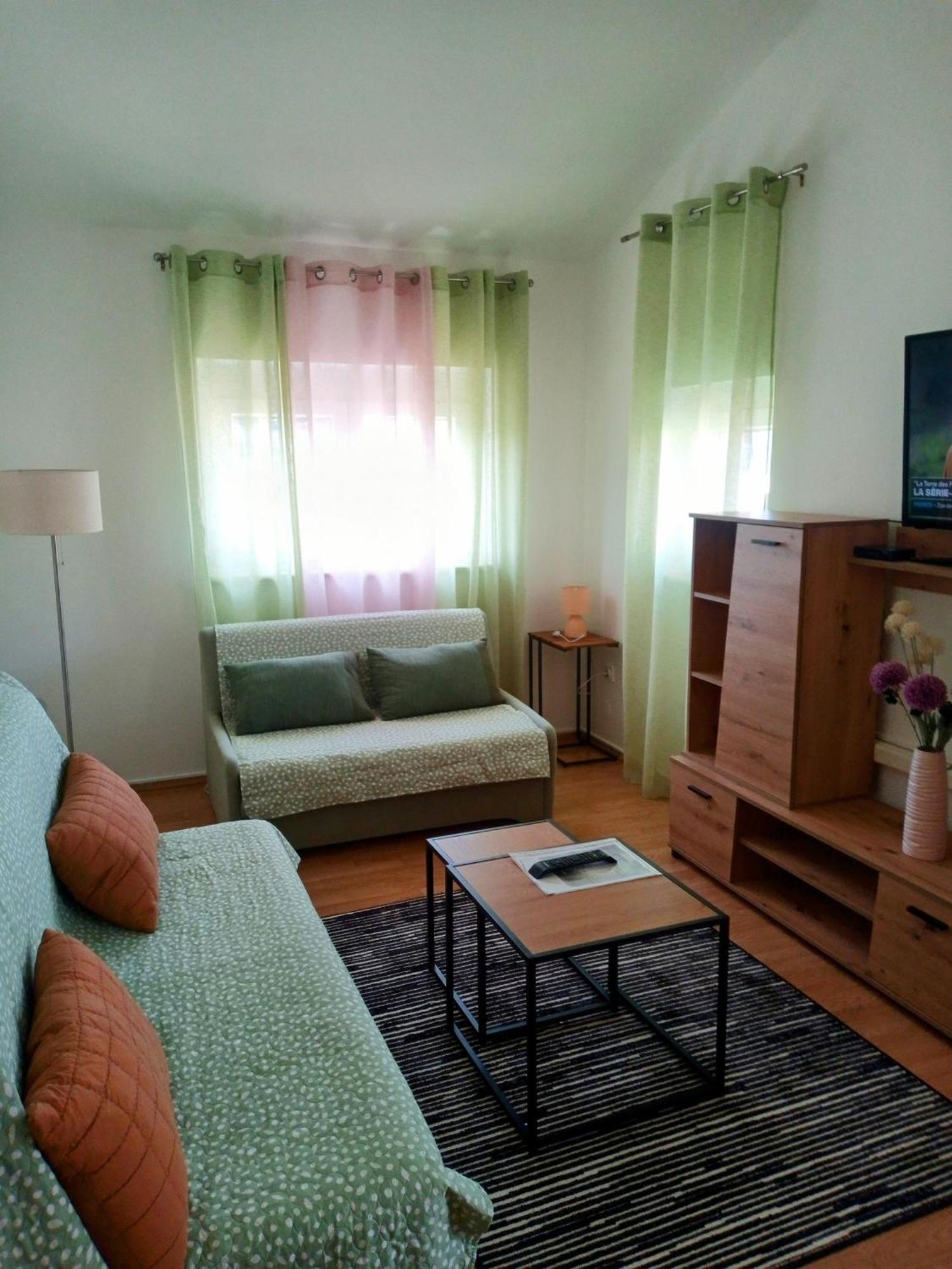 Apartmani Alma بولا المظهر الخارجي الصورة
